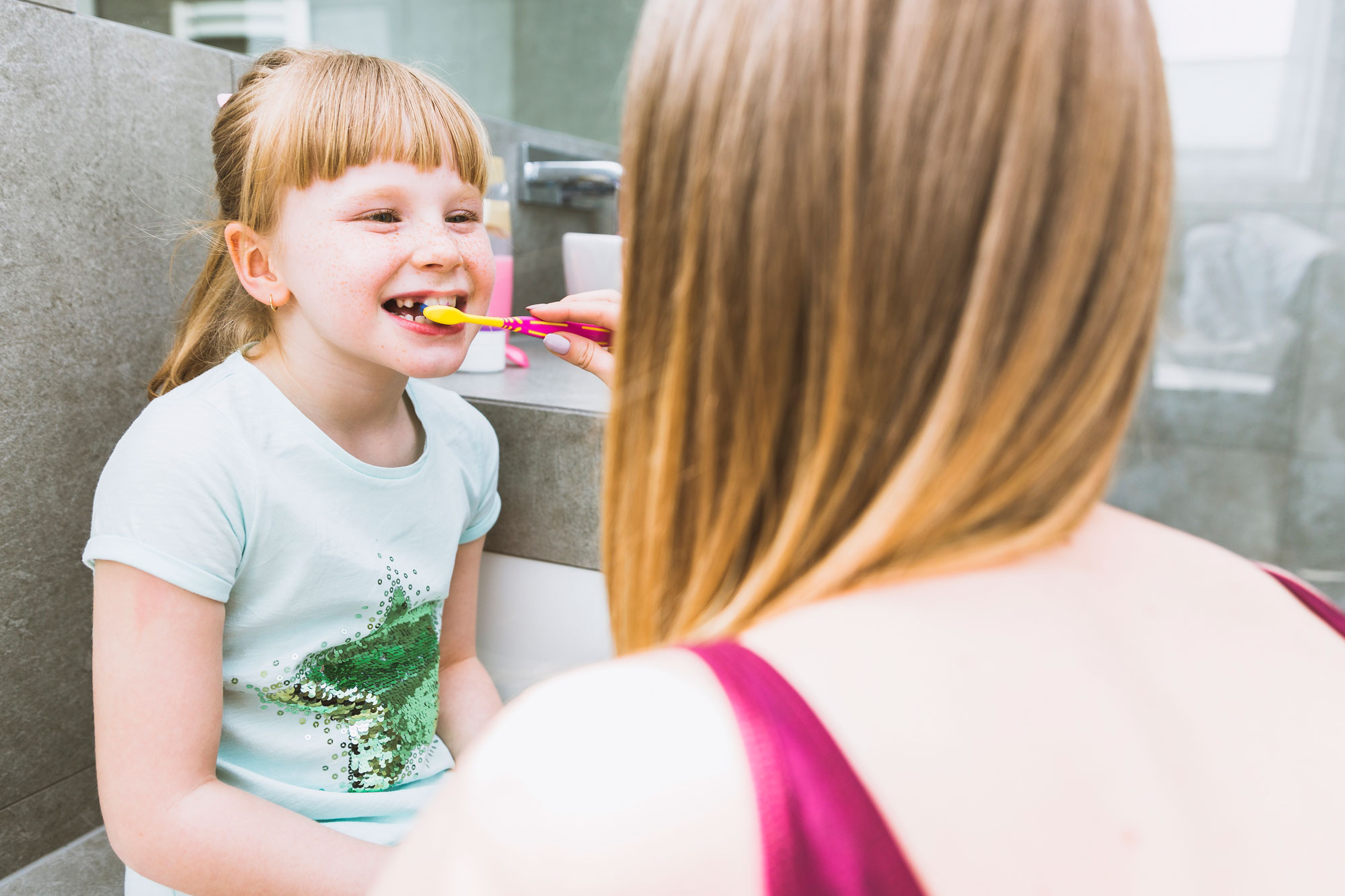 Lavare i denti Studio Petreni Bianciardi bambina