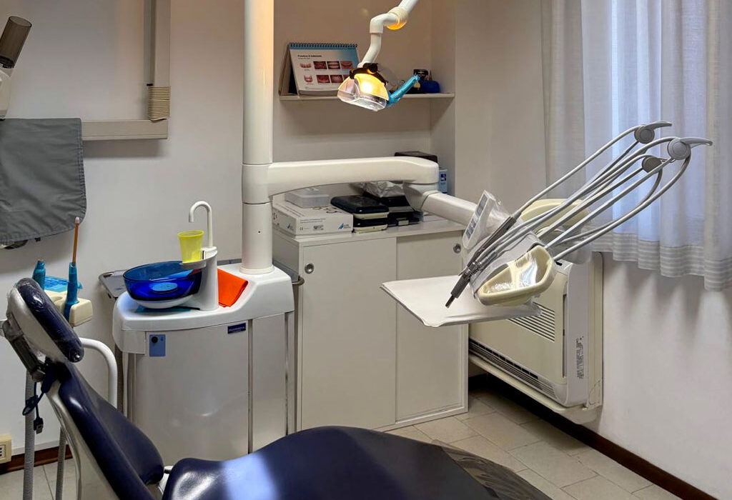 Studio-Dentistico-Petreni-BianciardiGrosseto4jpg-1024x700